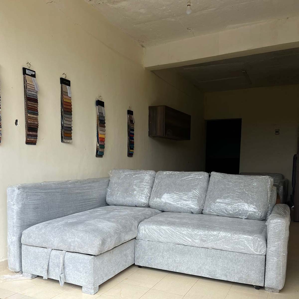 Pull Out Sofabed L Shaped with Storage Pull Out Sofabed L‑Shaped with Storage